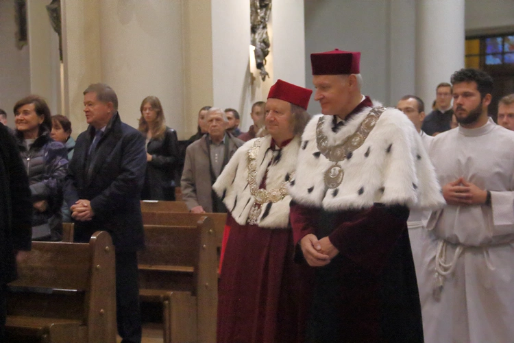 Katowice. XLIV Międzyuczelniana Inauguracja Roku Akademickiego w katedrze Chrystusa Króla