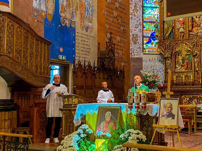 Niesłyszący u Matki