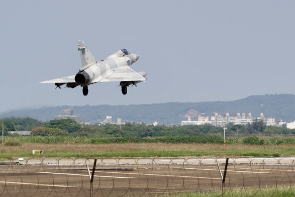 Tajwański Mirage 2000 