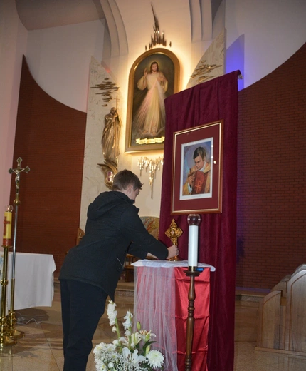 Świniarsko. Wprowadzenie relikwii bł. Jerzego Popiełuszki