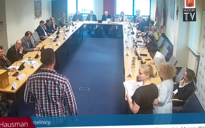 Krzyż jednak zniknął. I powrócił!