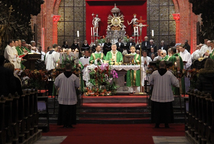 Inauguracja nowego roku akademickiego na PWT