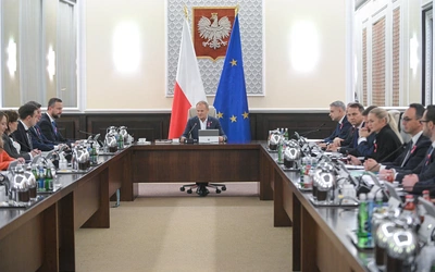 Pierwszy rok „demokracji walczącej”