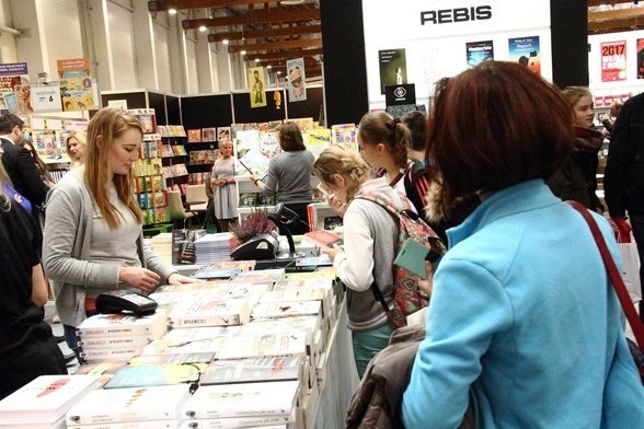 Olga Tokarczuk i Maja Lunde wśród ponad 800 gości Międzynarodowych Targów Książki w Krakowie