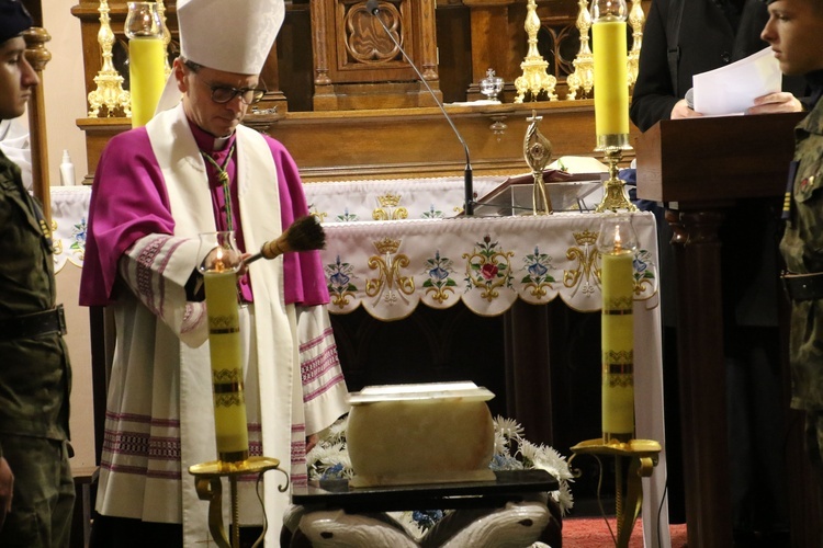 Płock. Pogrzeb dzieci nienarodzonych