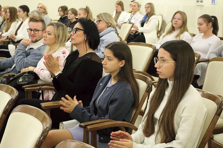 Rozstrzygnięcie konkursu tradycyjnie odbywa się w grudniu podczas uroczystej gali z okazji Międzynarodowego Dnia Wolontariusza.