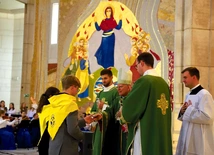 W Eucharystii brali udział m.in. stypendyści Fundacji „Dzieło Nowego Tysiąclecia”.