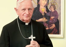 Abp senior Damian Zimoń metropolitą katowickim był do 2011 roku.