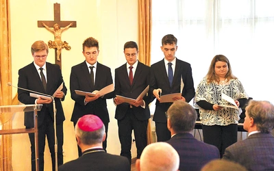 	Immatrykulacja studentów pierwszego roku oraz studentki Instytutu Studiów Wyższych w Gorzowie Wlkp.