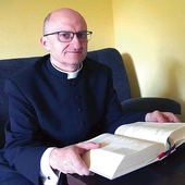 	– Te strofy ukazują również, że Pan zaprasza nas do głębokiej, osobistej relacji z Nim  – mówi ksiądz profesor.