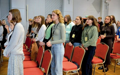 	Spotkanie odbywało się od 4 do 6 października.