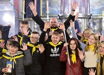 Stypendyści spotkali się w kościele Chrystusa Króla Wszechświata w Olsztynie.