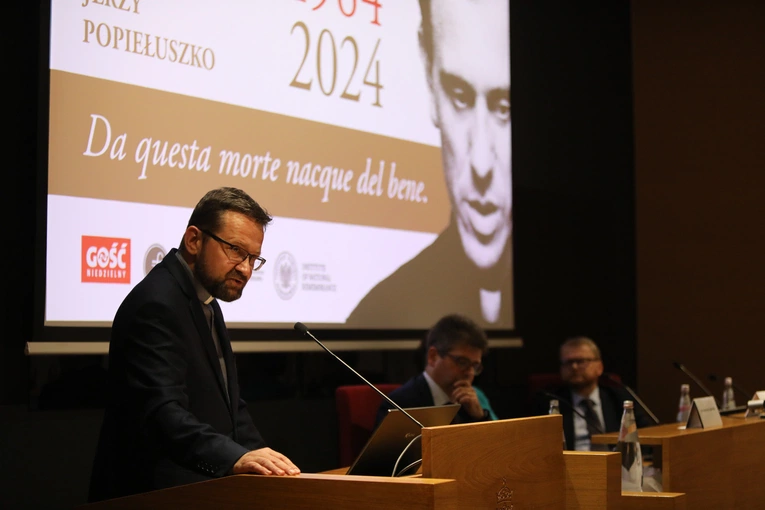 „To była przestrzeń wolności, której władza nigdy nie zdołała opanować”. W Rzymie odbyła się konferencja o bł. ks. Popiełuszce
