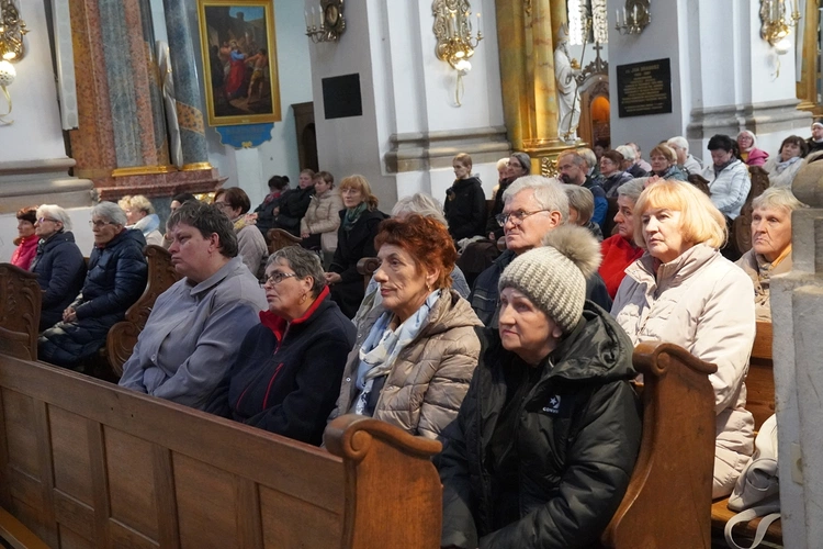 Pielgrzymka chorych do grobu św. Jadwigi Śl.