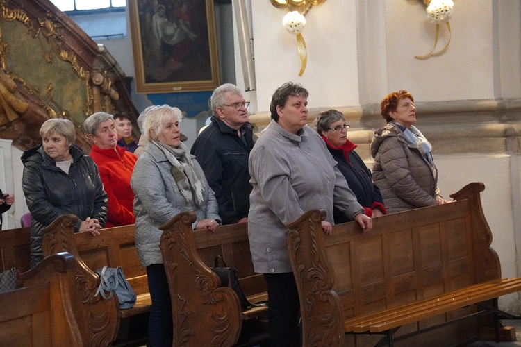 Pielgrzymka chorych do grobu św. Jadwigi Śl.
