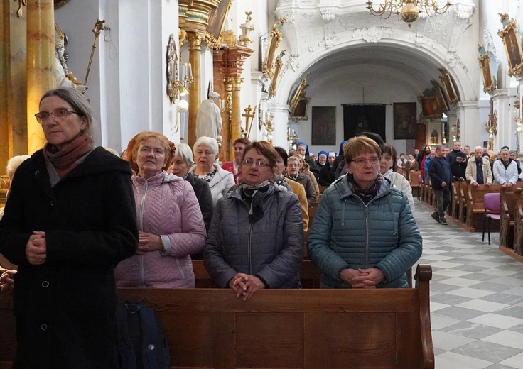 Pielgrzymka chorych do grobu św. Jadwigi Śl.