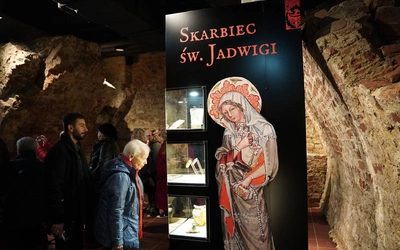 Zamek Piastów na Ostrowie Tumskim i duchowa twierdza św. Jadwigi