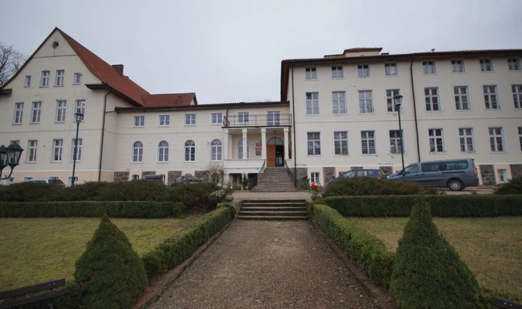 Potrzebna pomoc na odbudowę dachu