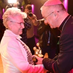 Bp Tadeusz Lityński wręczył stauetki "Lubuski Samarytanin"