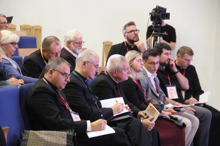 Tarnów. VII Kongres Nowej Ewangelizacji - cz. I