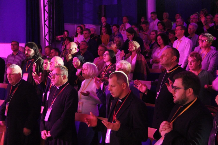 Tarnów. VII Kongres Nowej Ewangelizacji - cz. II