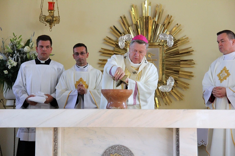 Poświęcenie kościoła pw. Najświętszego Serca Pana Jezusa w Lipkach