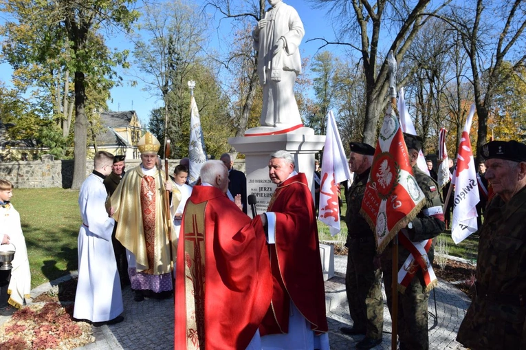Poświęcenie pomnika ks. J. Popiełuszki 