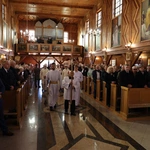 Wprowadzenie relikwii bł. ks. Jerzego Popiełuszki 