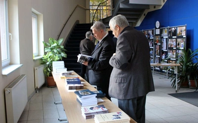 Konferencja "Święci Eucharystią” 
