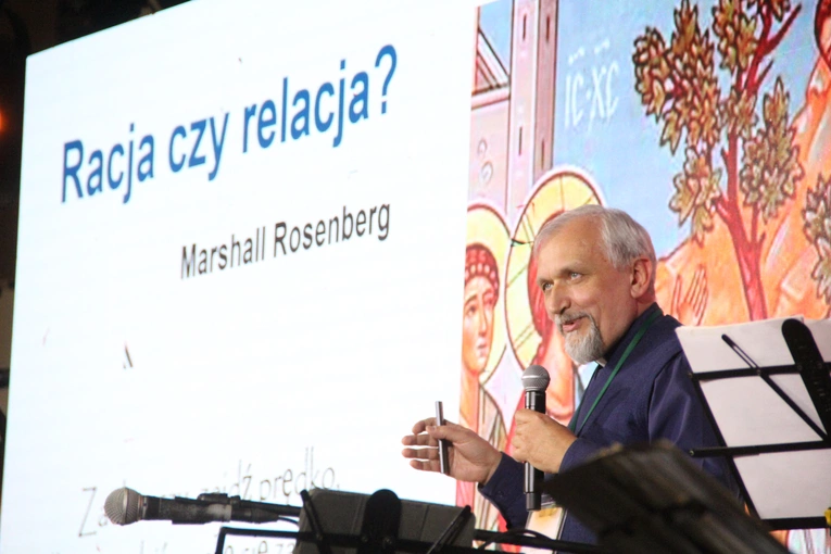 Droga do domu - racja czy relacja?