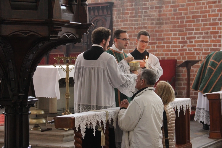 Jubileusz 25-lecia Duszpasterstwa Wiernych Tradycji Łacińskiej z udziałem abp. Kupnego
