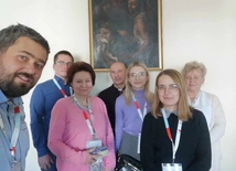 Nie kliki i zasięgi, ale liczy się człowiek