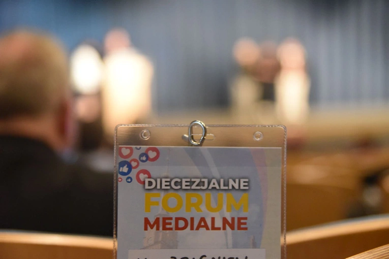 Nie kliki i zasięgi, ale liczy się człowiek