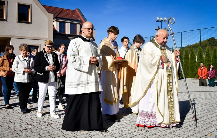 Nowy Sącz. Odpust ku czci św. Jana Pawła II z kardynałem