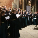 Koncert chórów w Rudach 