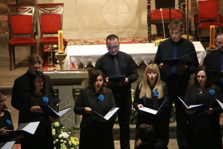 Koncert chórów w Rudach 