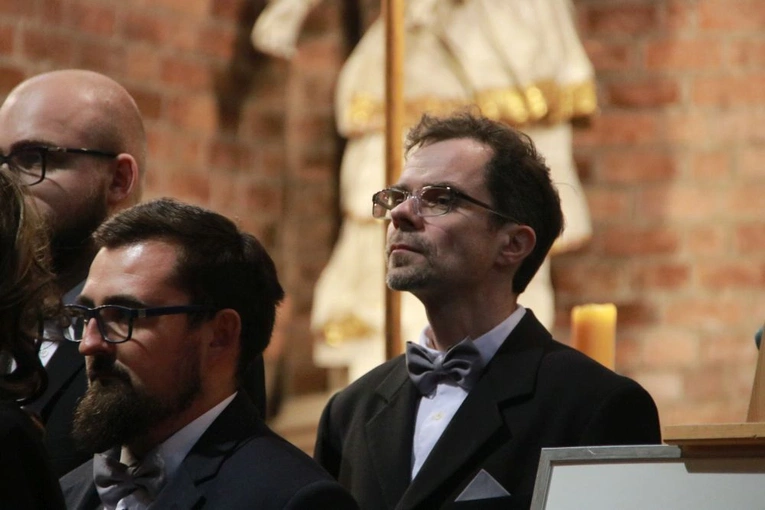 Koncert chórów w Rudach 