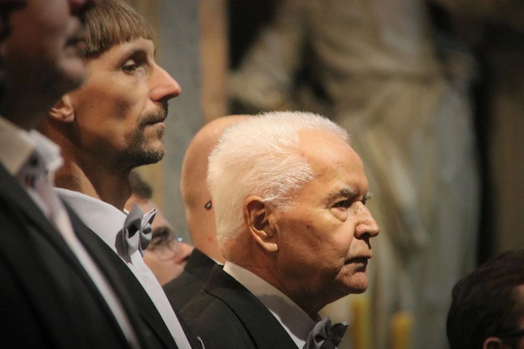 Koncert chórów w Rudach 