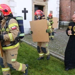 Ćwiczenia straży pożarnej w kościele Bożego Ciała