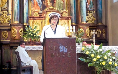 Eucharystia w sanktuarium Matki Bożej Nieustającej Pomocy. 