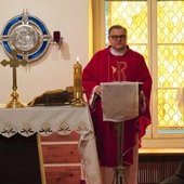 	Uczestnicy obchodów spotkali się także na Mszy św. w kaplicy na PWT, której patronuje E. Stein. Przewodniczył jej rektor PWT ks. Sławomir Stasiak.