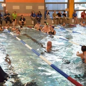 Pływali i biegali dla św. Jana Pawła II