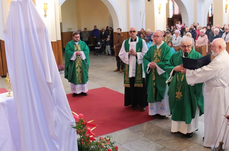 Tarnów-Mościce. Wprowadzenie relikwii bł. Jerzego Popiełuszki