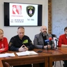Diecezjalna Caritas i Straż Miejska pomagają bezdomnym