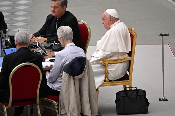 Watykanista Politi: Synod Biskupów to terapia grupowa dla Kościoła
