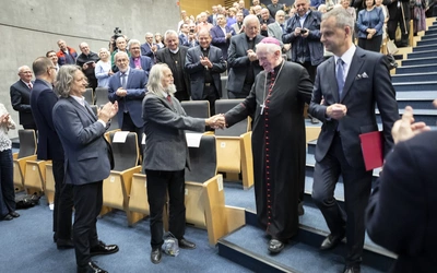 Wasza ekscelencjo, żyjta dwiesta roków 