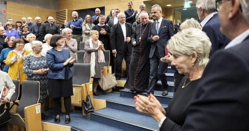 90. urodziny abp. seniora Damiana Zimonia na WTL UŚ