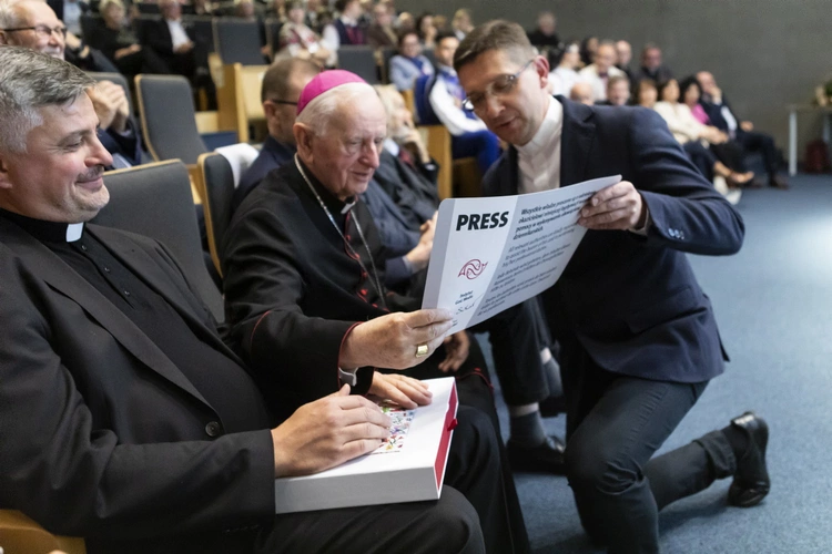 90. urodziny abp. seniora Damiana Zimonia na WTL UŚ
