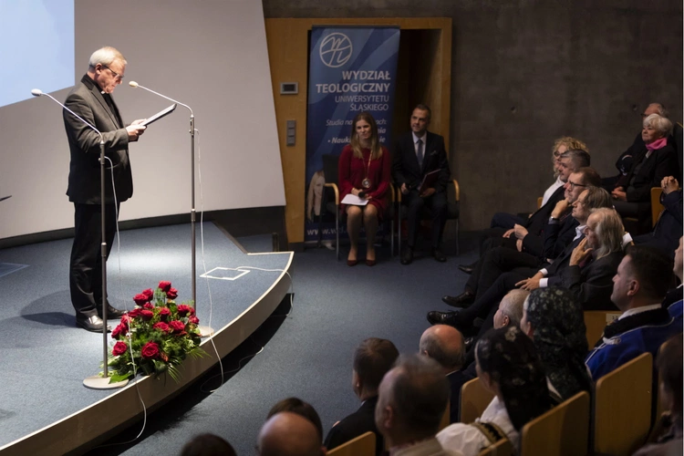 90. urodziny abp. seniora Damiana Zimonia na WTL UŚ