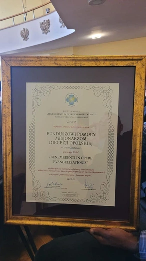 Nagroda "Benemerenti in Opere Evangelizationis" dla Funduszu Pomocy Misjonarzom Diecezji Opolskiej